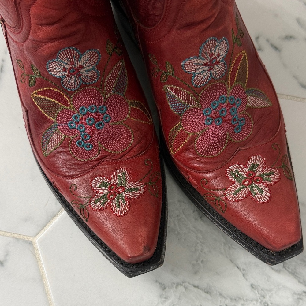 Old Gringo Bonnie Red Embroidered Cowboy Boots 6 - Picture 5 of 6
